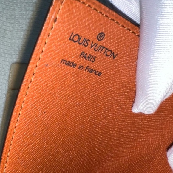 LOUIS VUITTON MULTI CARD HOLDER - Picture 11 of 12